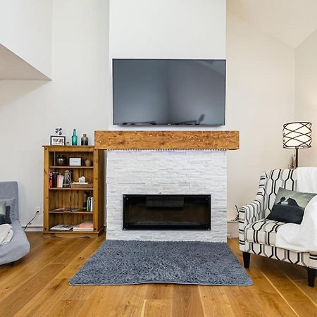 Stunning Townhouse - 3 Bdrm Blue Mountain Village Sauna! Блу-Маунтінс Екстер'єр фото
